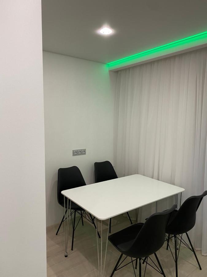 Апартаменты Бульвар Славы 21 Dnipro Exterior photo